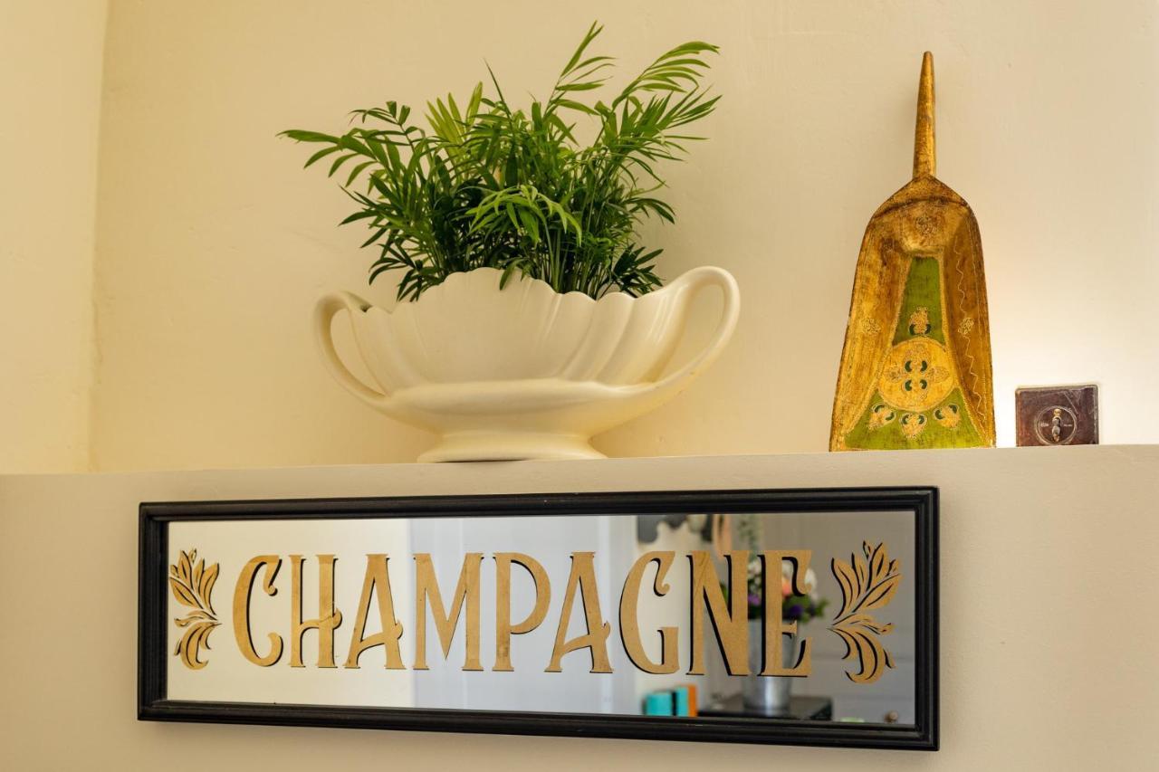 Bed and Breakfast Champagne House - Elegance, Luxury And Charm Кондом Экстерьер фото